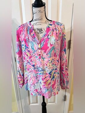 UNICORN HOLY GRAIL!- Lilly Pulitzer Elsa Silk Top, Dragonfruit Sunken Treasure